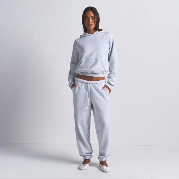 SKIMS Pants - SKIMS Light Heather Gray Cotton Fleece Classic Jogger Sweatpants